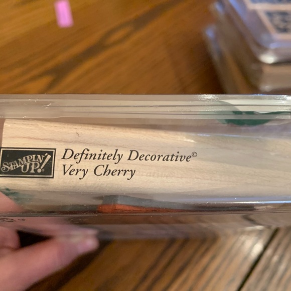 Very Cherry rubber stamp set - Picture 4 of 4